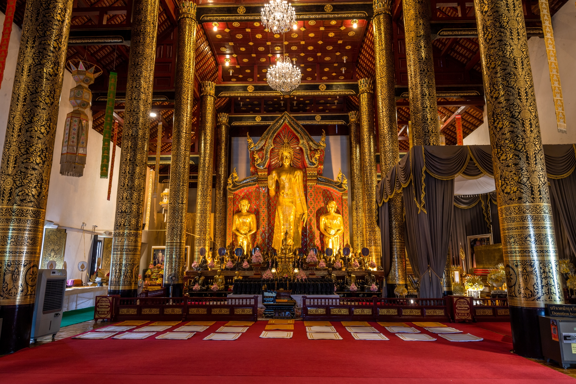 Ruinas del templo Wat Chedi Luang en Chiang Mai.