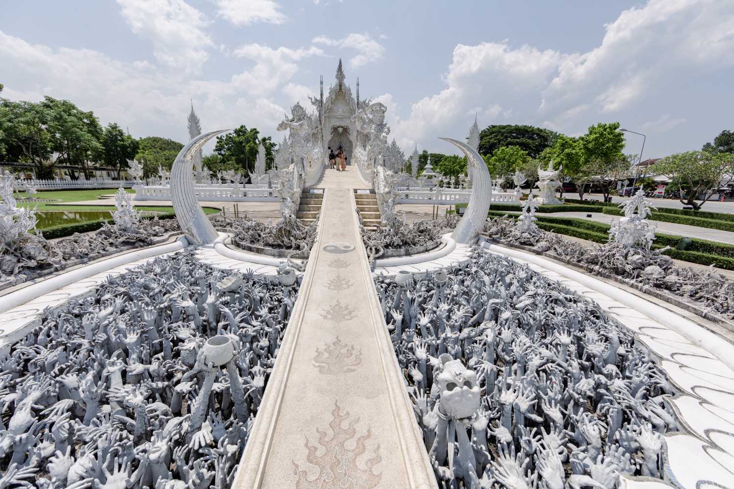 Arquitectura del Templo Blanco en Tailandia