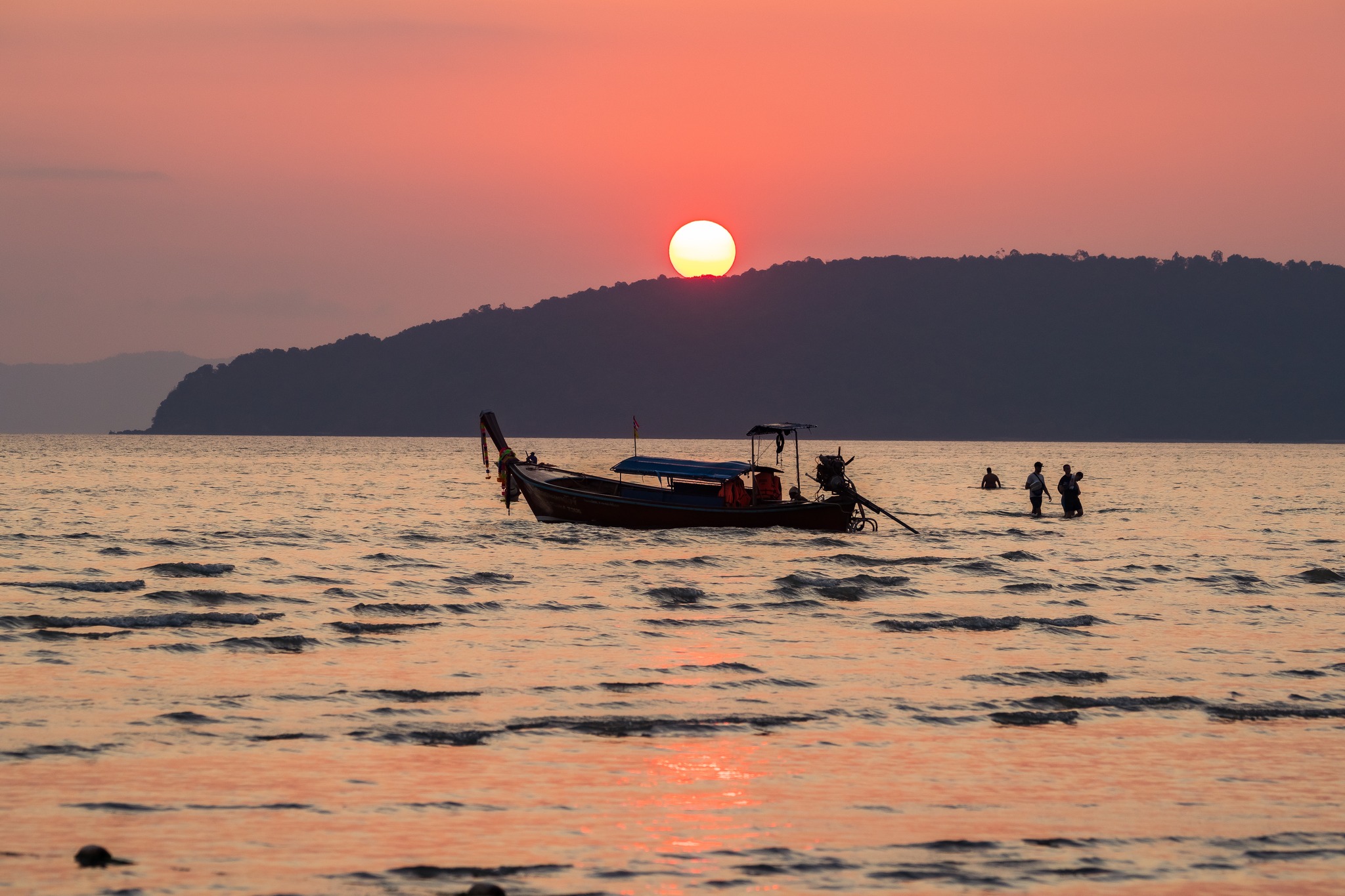 Atardecer sobre Ao Nang y las islas de Krabi